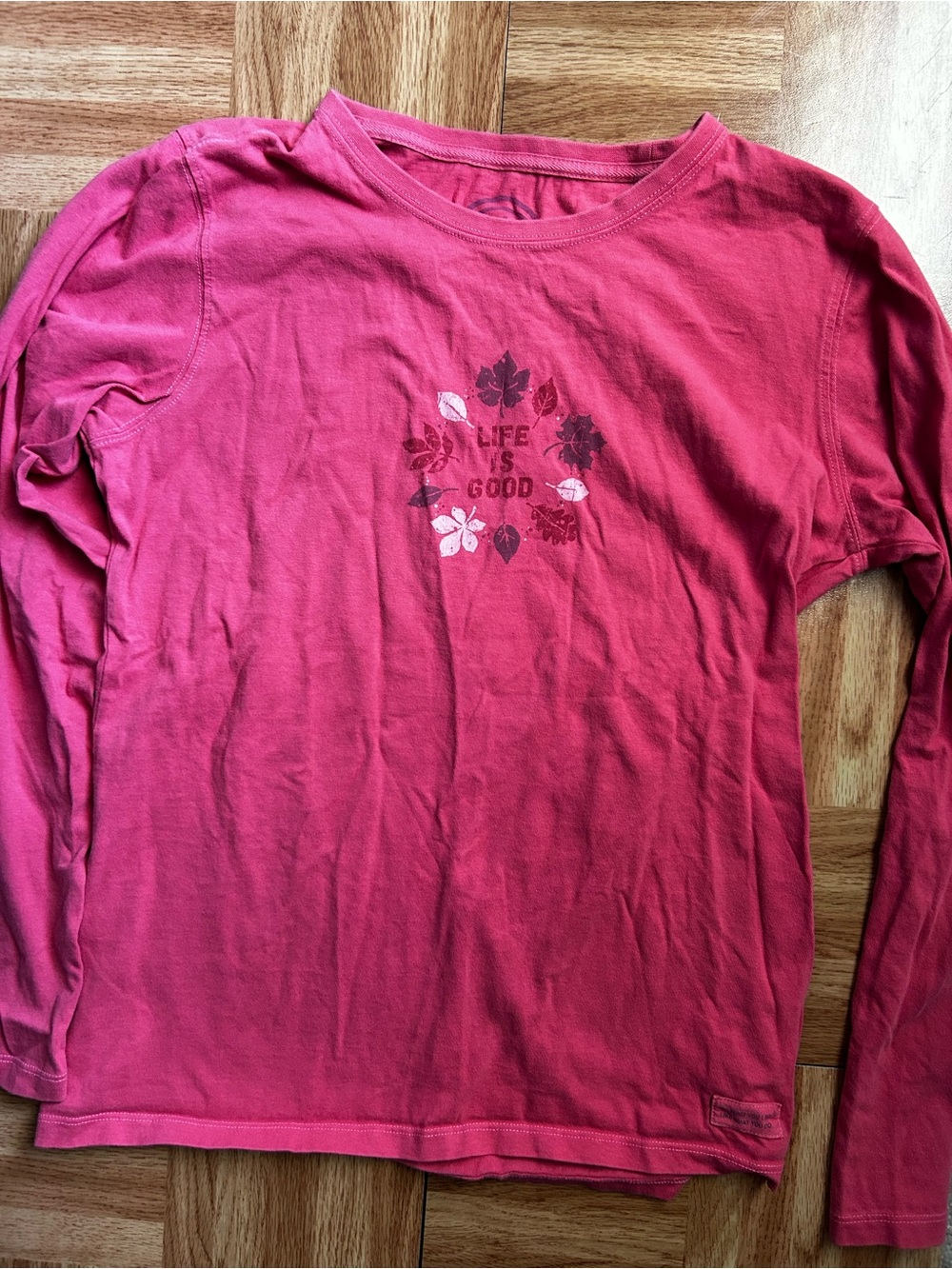 Life is Good Long Sleeve Shirt Women’s Medium Pink Leaves
